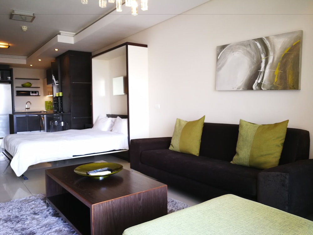 The Residences At Crystal Towers 16/46