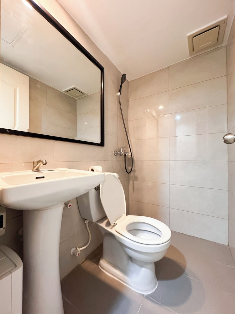 Palladium Suites 47/49