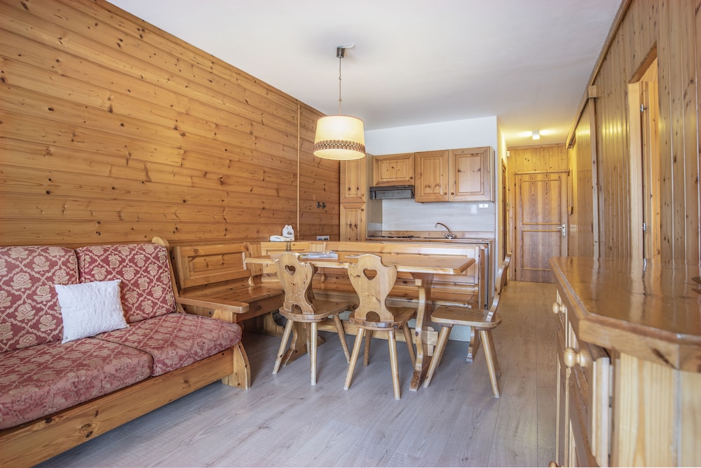 WELLNESS & FAMILY HOTEL VERONZA 24/38