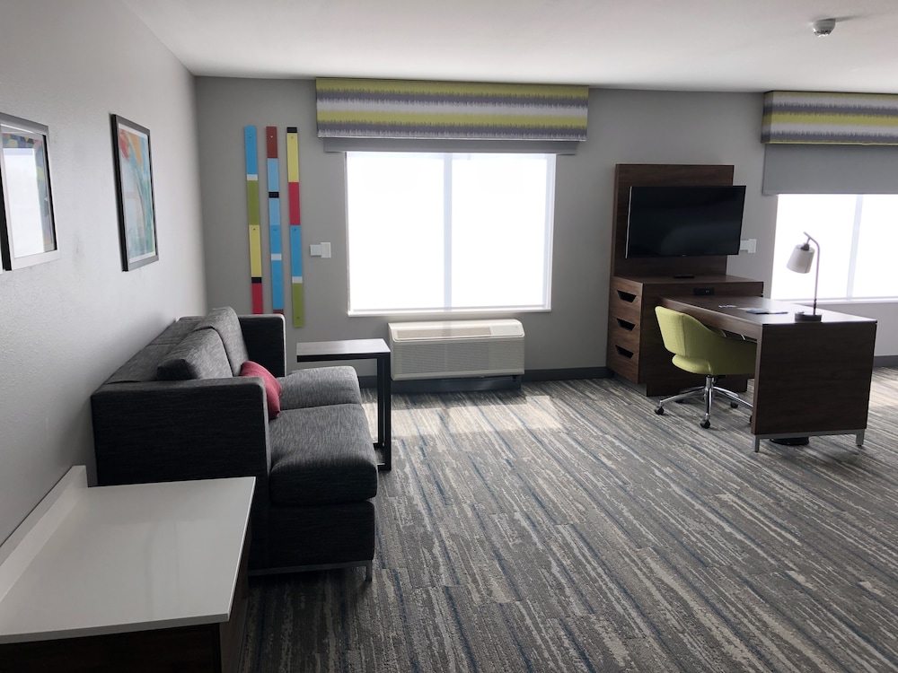 Hampton Inn Suites Pekin Peoria Area Il 17/56