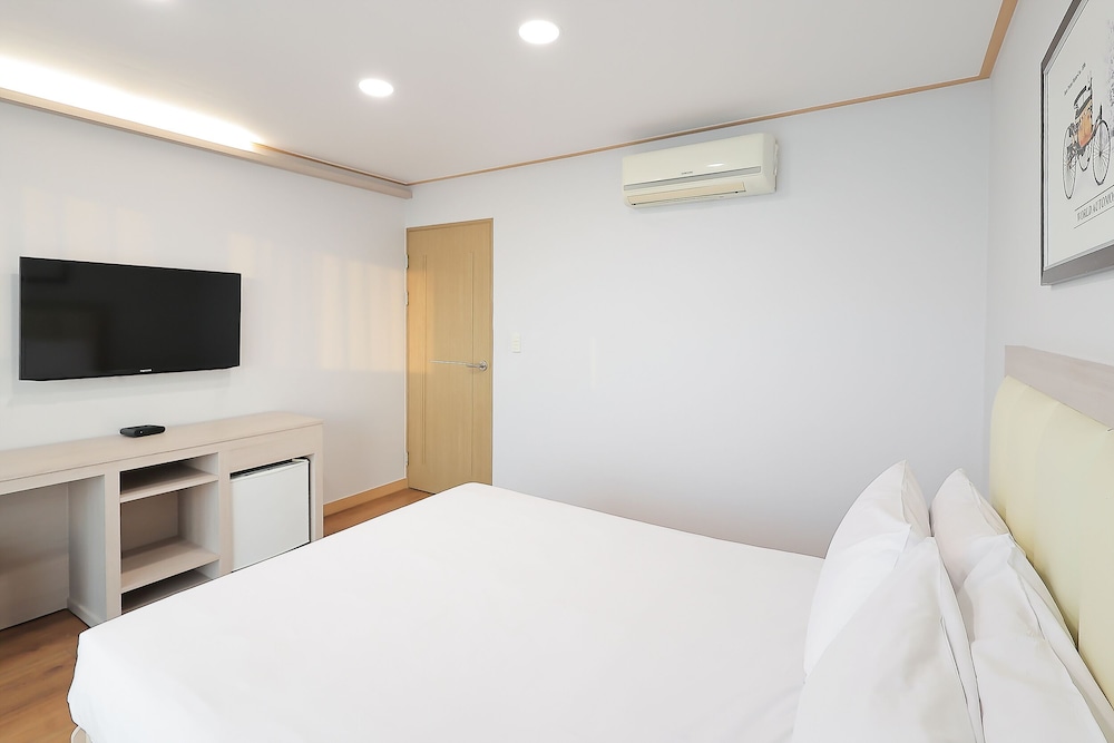 Shin Shin Hotel Jeju City 29/60