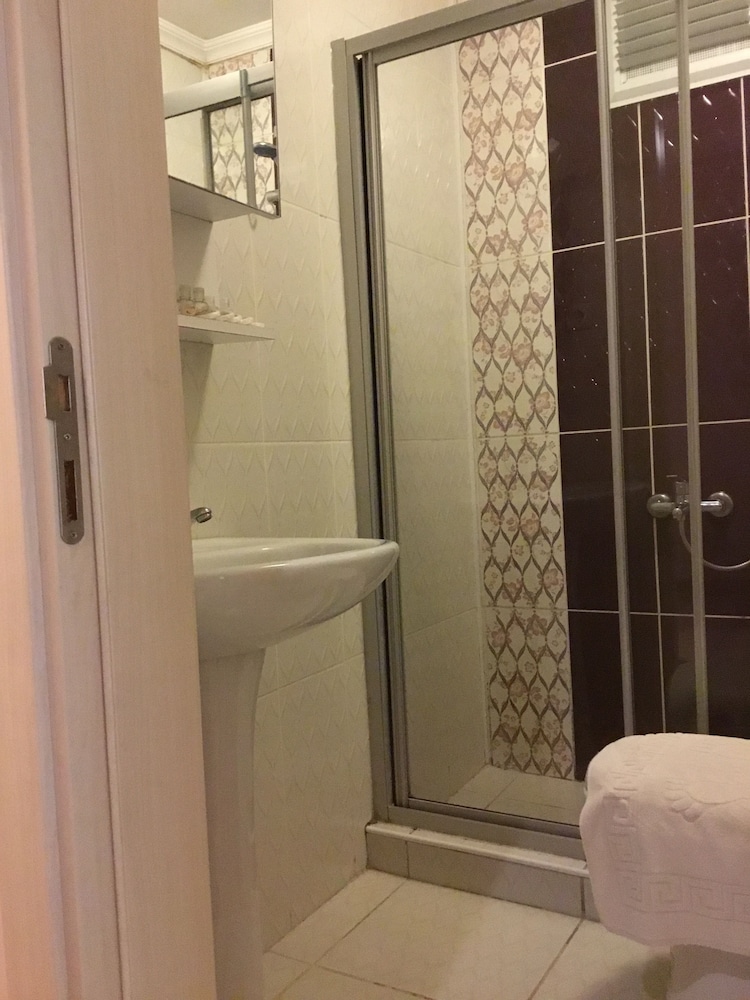 غرفة اقتصادية مفردة بسرير مزدوج في الملحق، Berce Hotel 6/7