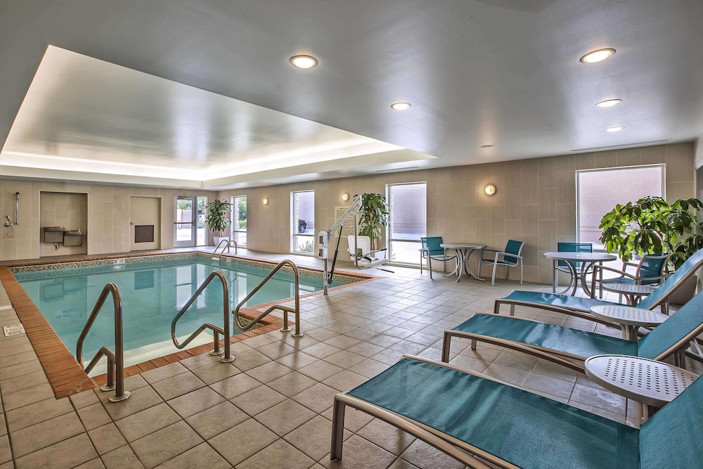 Hampton Inn West Bloomfield Novi 36/43