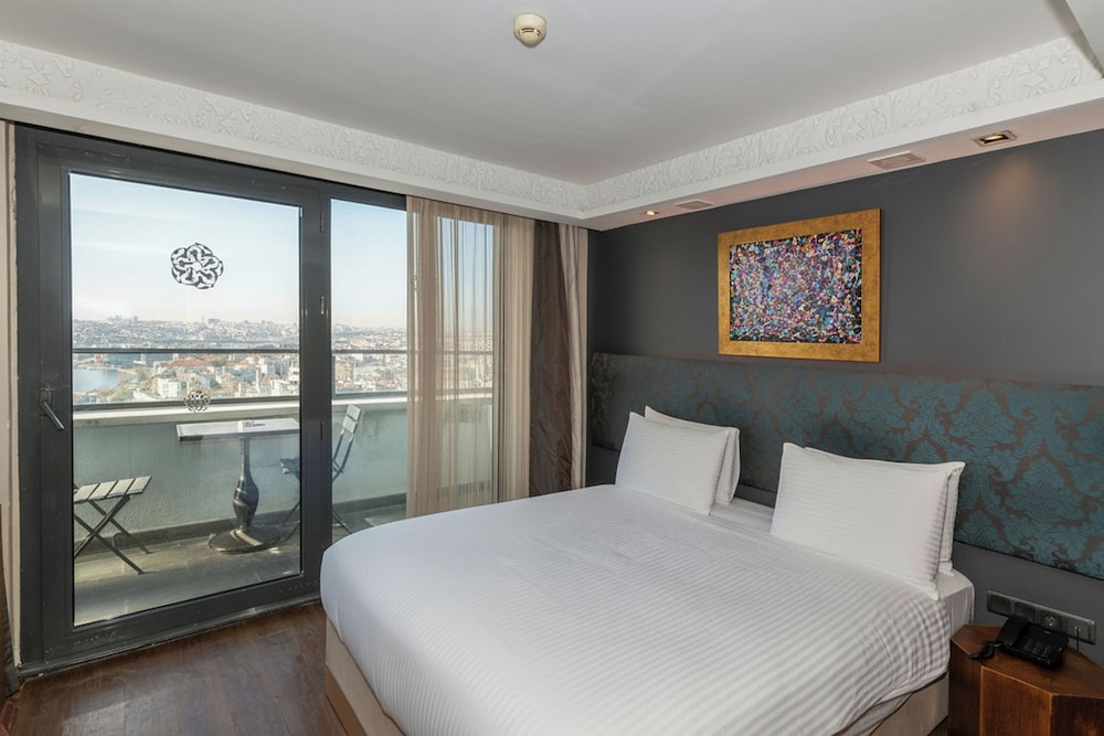 Pera Tulip Hotel 18/65