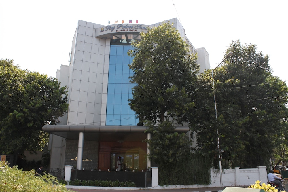 Raj Palace Sundar 2/42