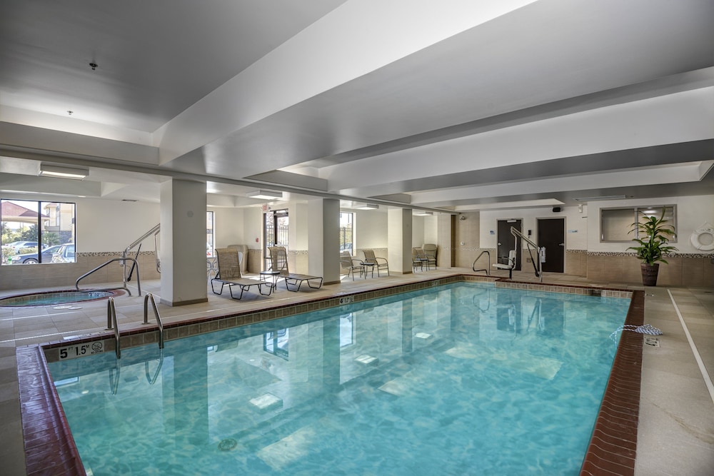 Holiday Inn Express Hotel Suites Conway 3/54