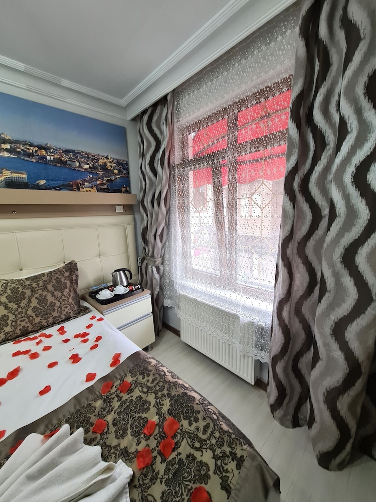 Ocean S 7 Hotel 35/50