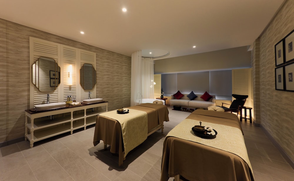 Aiden by Best Western Surawong Bangkok 24/48