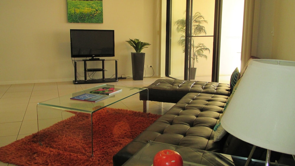EDGE APARTMENTS CAIRNS 59/75