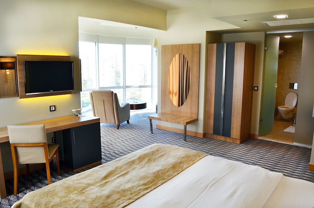City Live Hotel 20/82