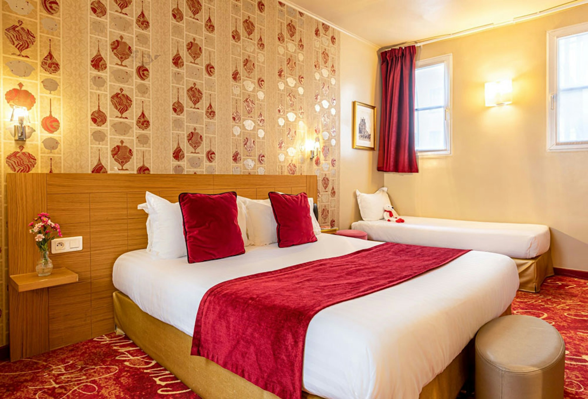 Hotel Romance Malesherbes By Patrick Hayat Formerly Romance Malesherbes 20/66