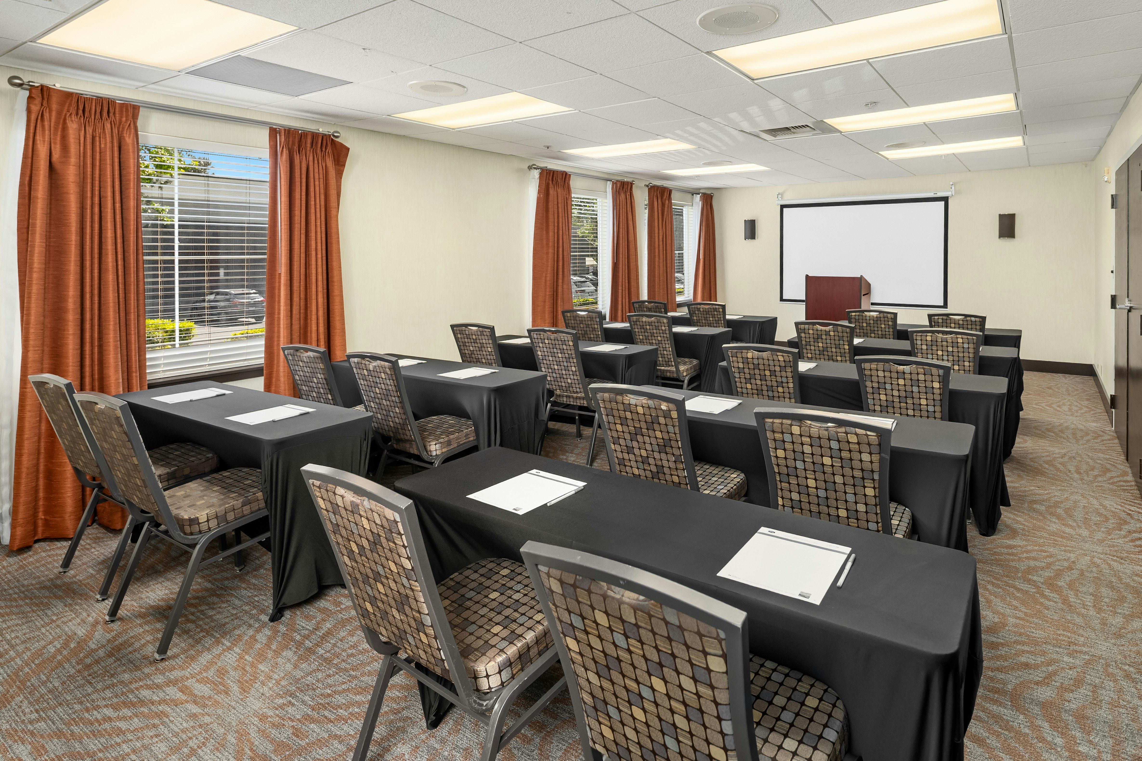 Hampton Inn & Suites Seattle North Lynnwood 52/60