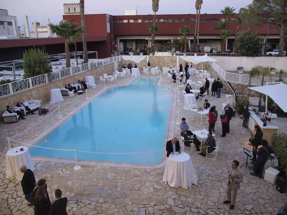 Villa Donna Lisa Wine Hotel 72/78