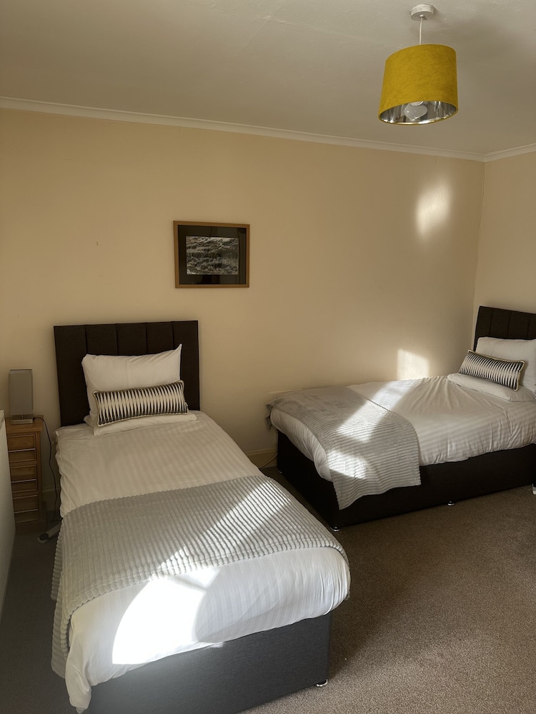 Smiddy Haugh Hotel 10/50