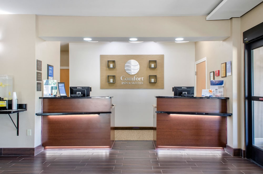 Comfort Inn & Suites Covington - Mandeville 7/32