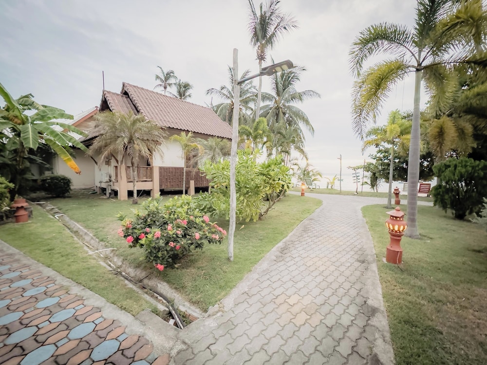 LONG BAY RESORT 24/50