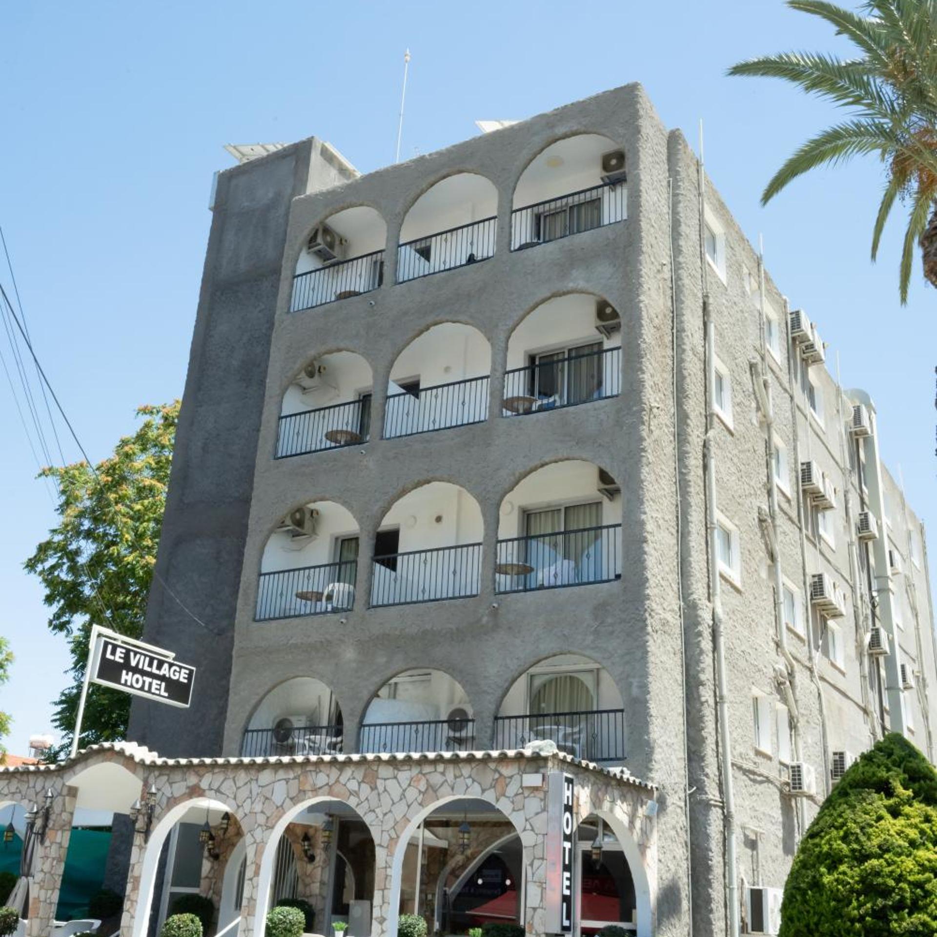 Le Village Hotel 5/50