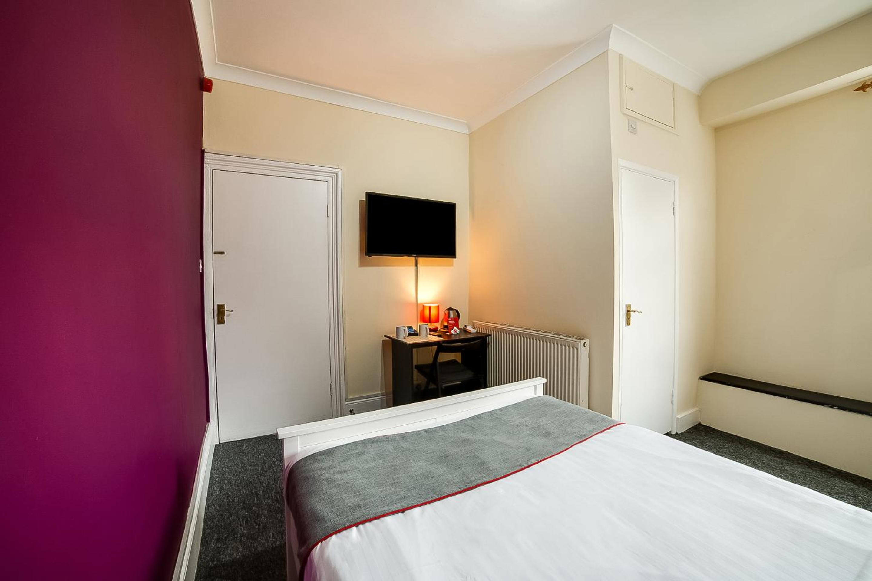 Oyo Stratford Hotel 23/58