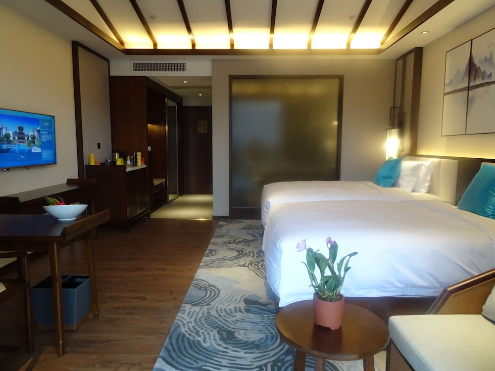 Wyndham Guilin Pingle 13/37