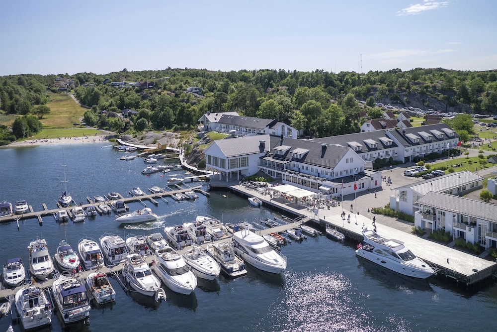 Havna Hotel & Sjobad 58/68