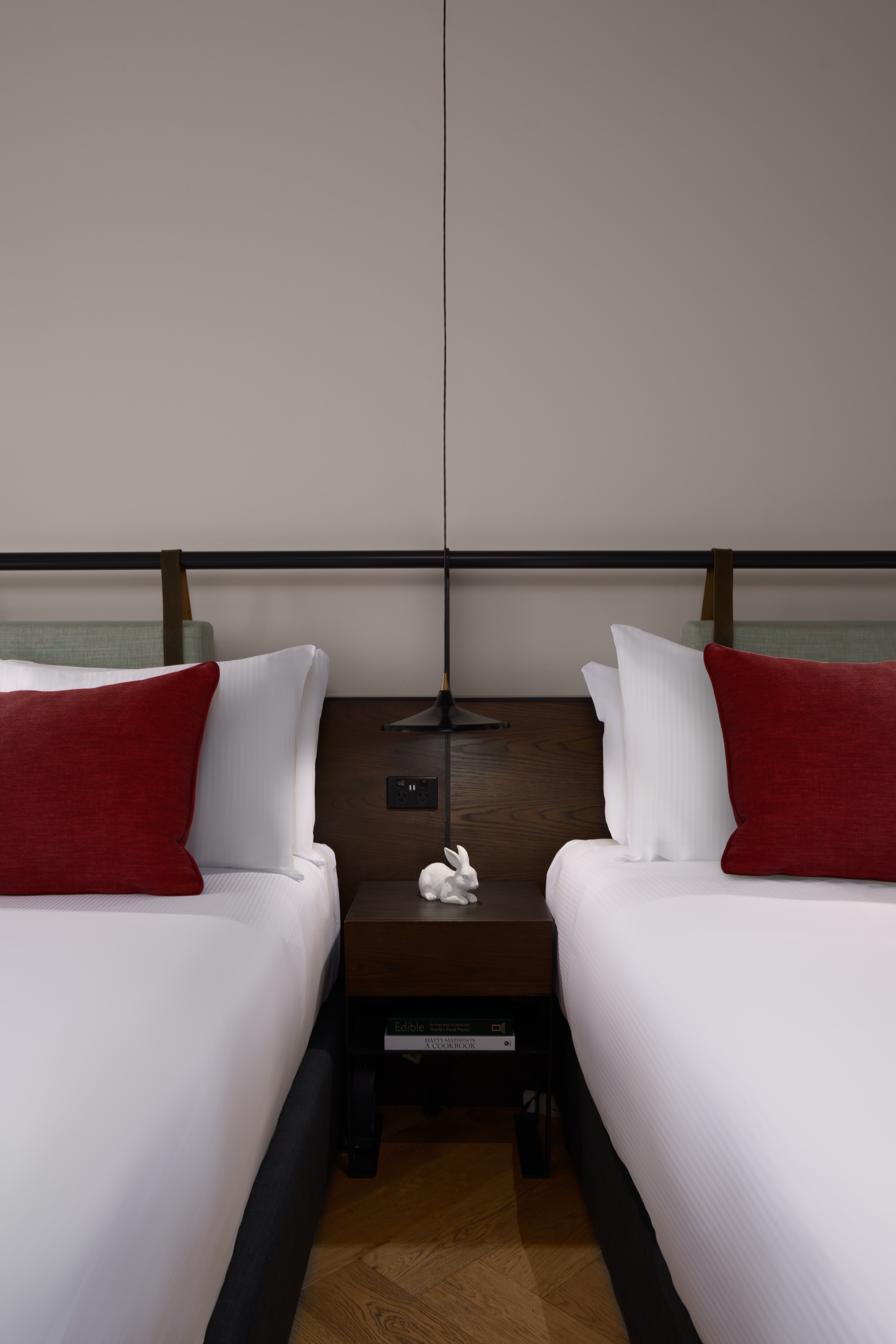 Qt, Deluxe, Queen Bed، QT Melbourne 3/4