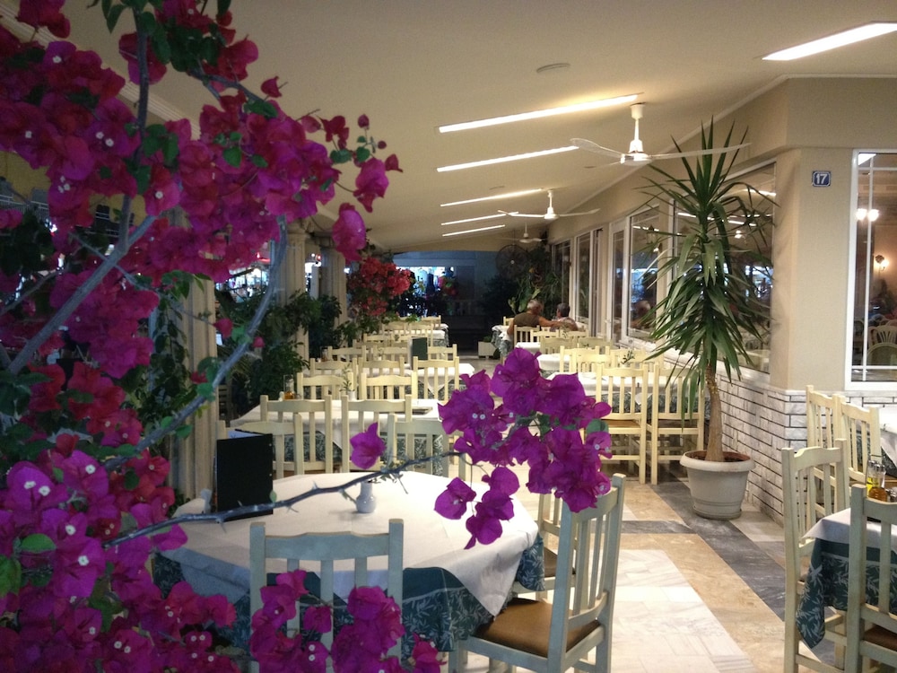 Parthenon Art Hotel 39/50
