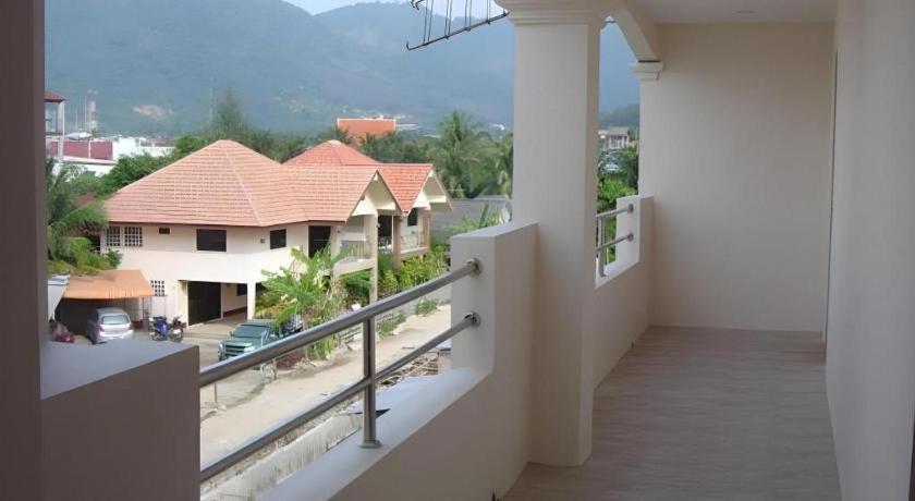 KAMALA PHUYAI RESORT 40/44