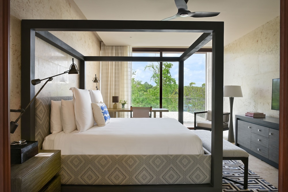 Rosewood Mayakoba 33/89