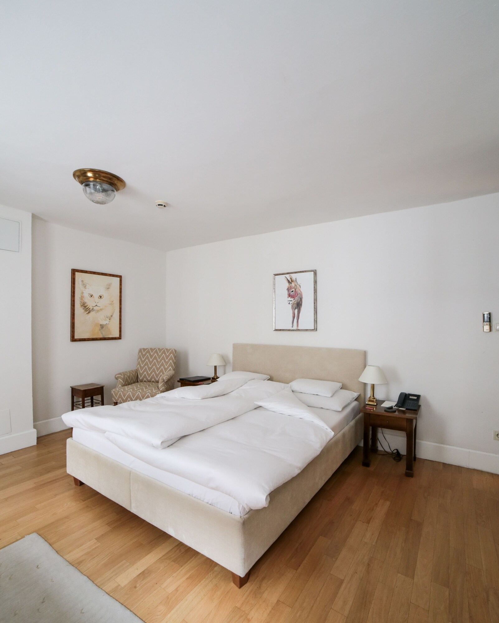 ROOM, SINGLE, DOUBLE BED