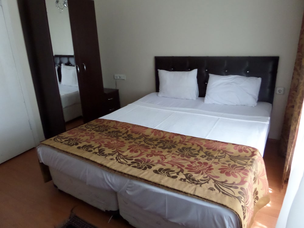 Ercan Inn Hotel 16/62