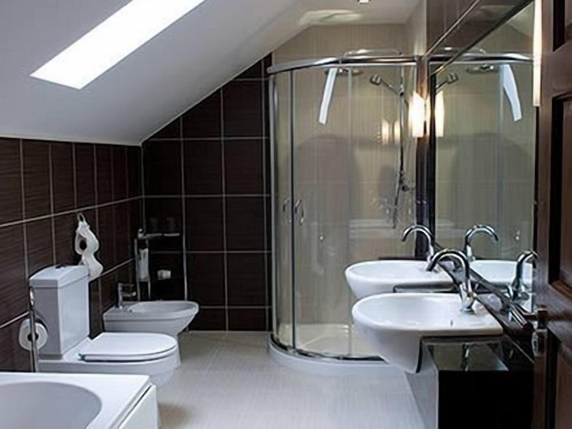 Executive, Suite, Garden View