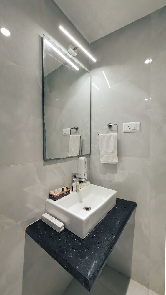 Hotel Sawood International 47/47