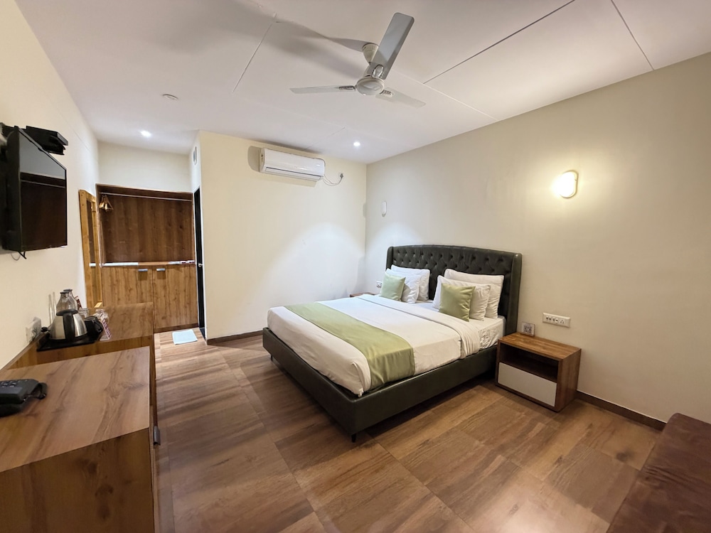 VITS Daman Devka Beach 18/47