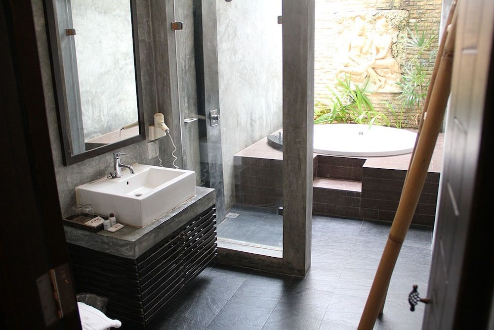 Chalicha Resort 33/37