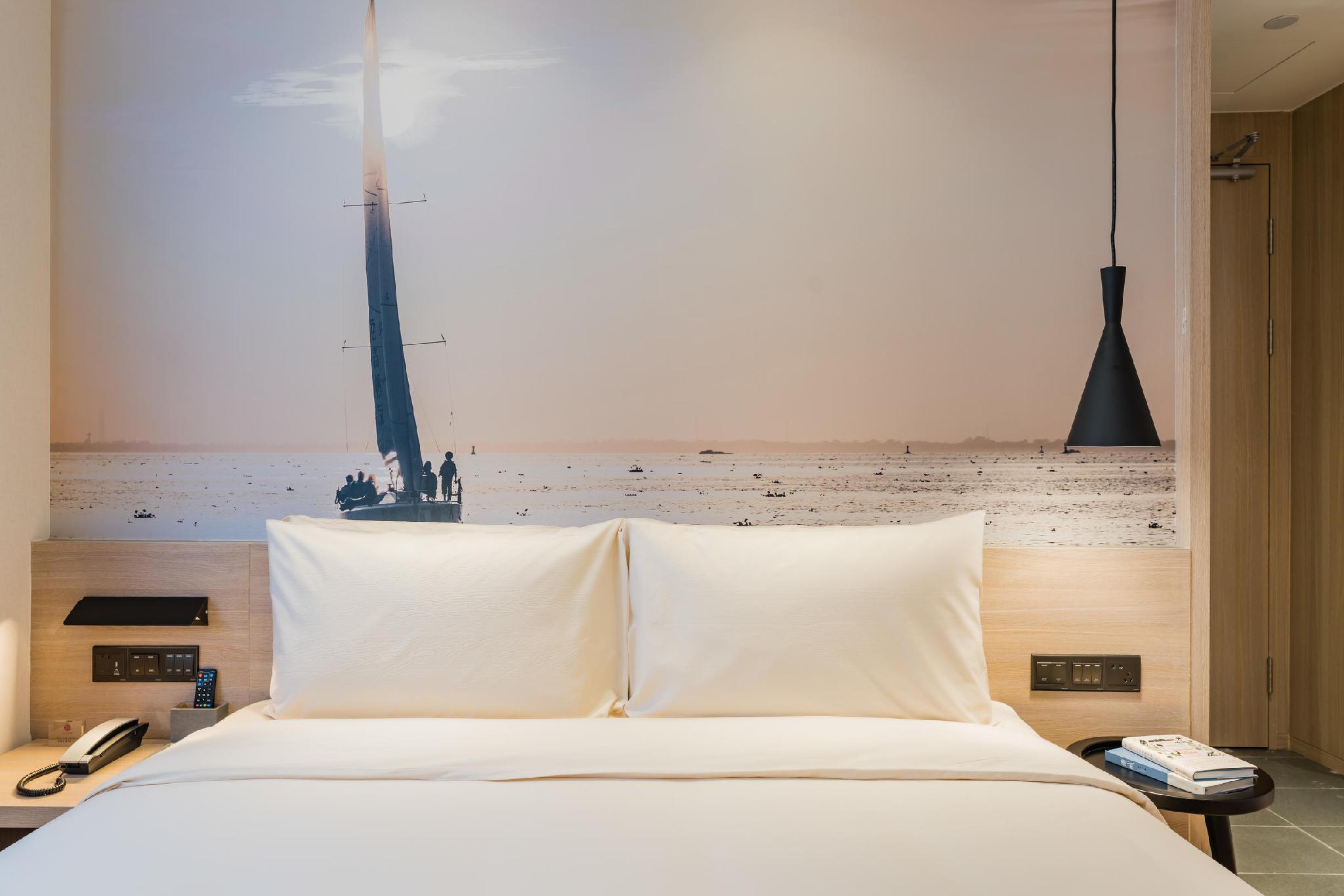 Elegant, Double Bed