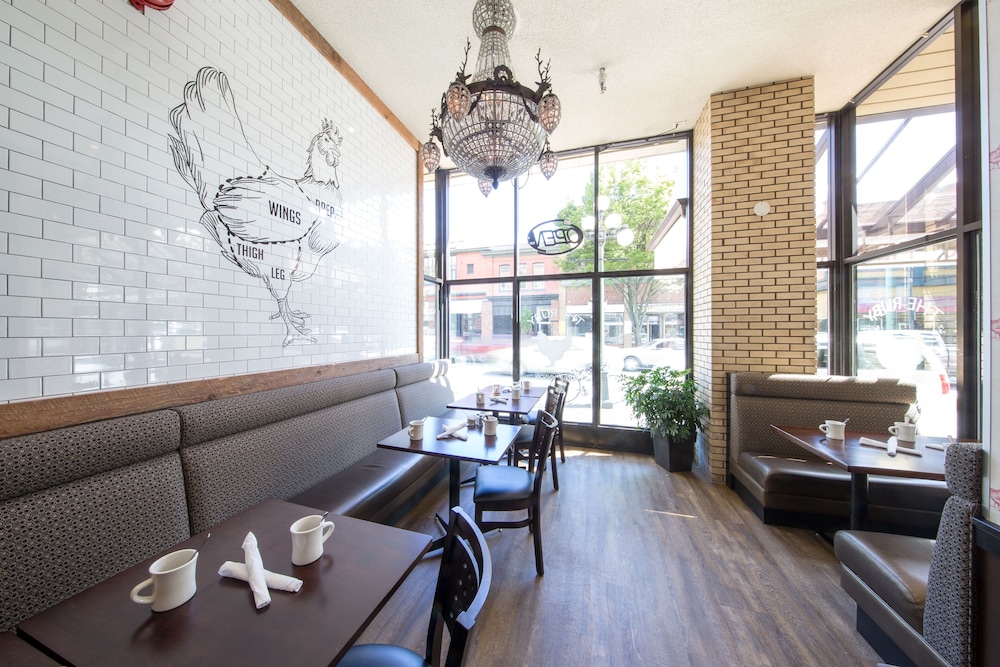 Best Western Plus Carlton Plaza Hotel 23/43