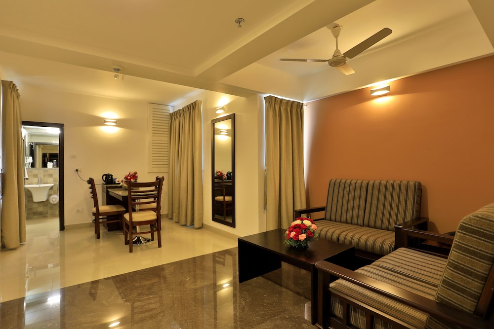 Sterling Thekkady 52/66