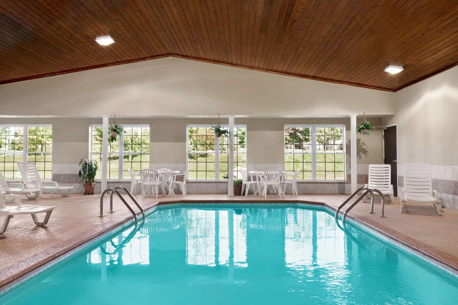 Ramada By Wyndham Elizabethtown 4/11