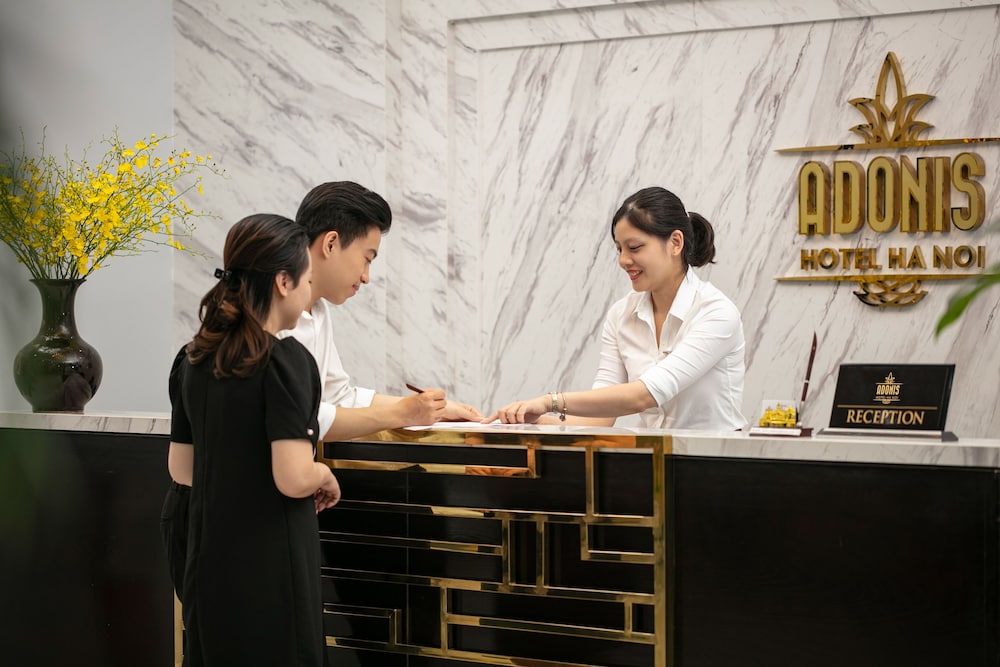Adonis Hotel 11/55