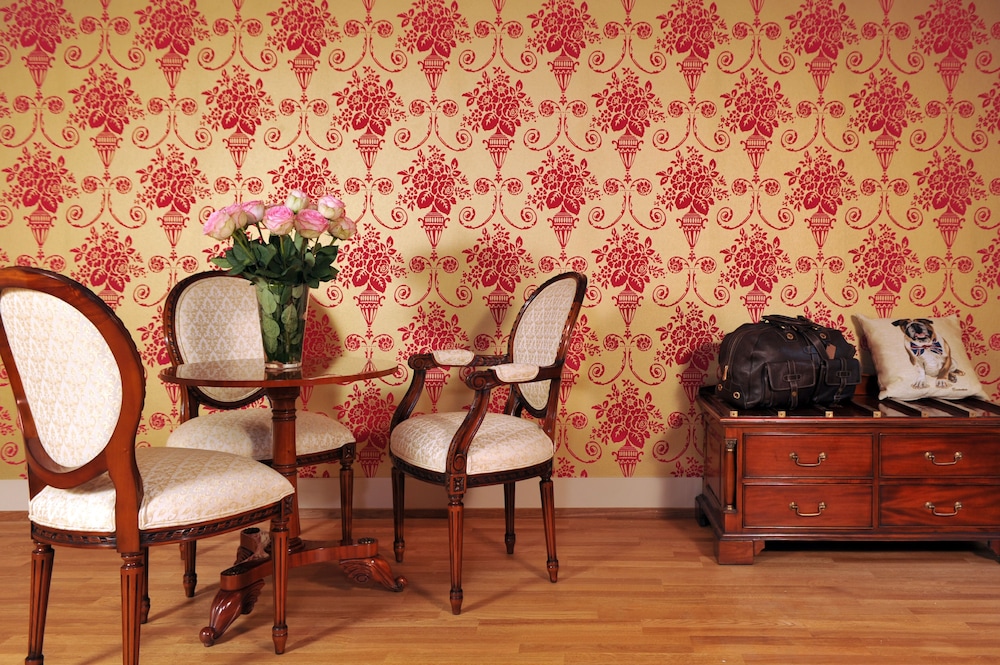 Townhouse Boutique Hotel 30/39