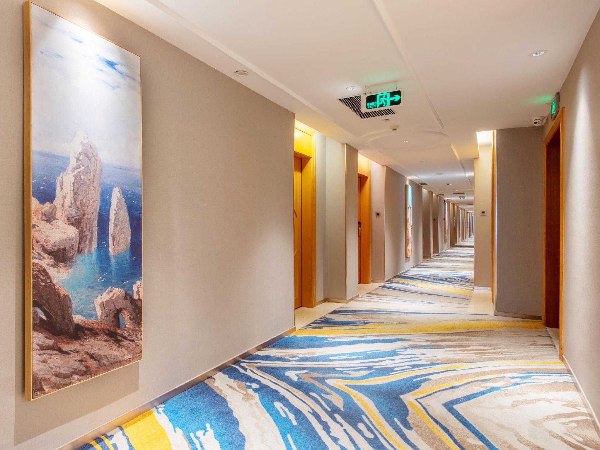 Vienna Hotel (Foshan Lingnan Mingzhu Stadium) 18/33