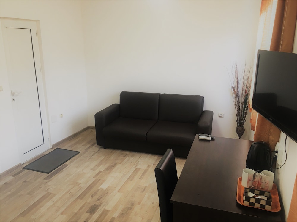 Samuil Apartments 22/46