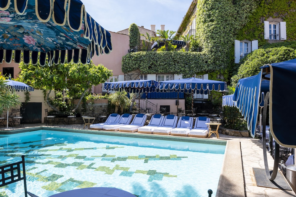 Hôtel Le Y 38/50