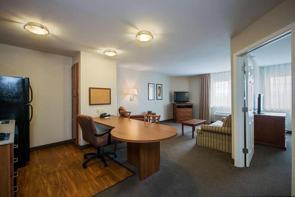 Candlewood Suites Indianapolis Northwest 45/74