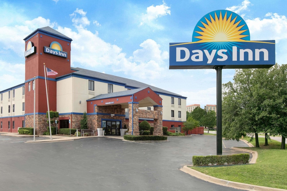 Days Inn By Wyndham Tulsa Central 1/42