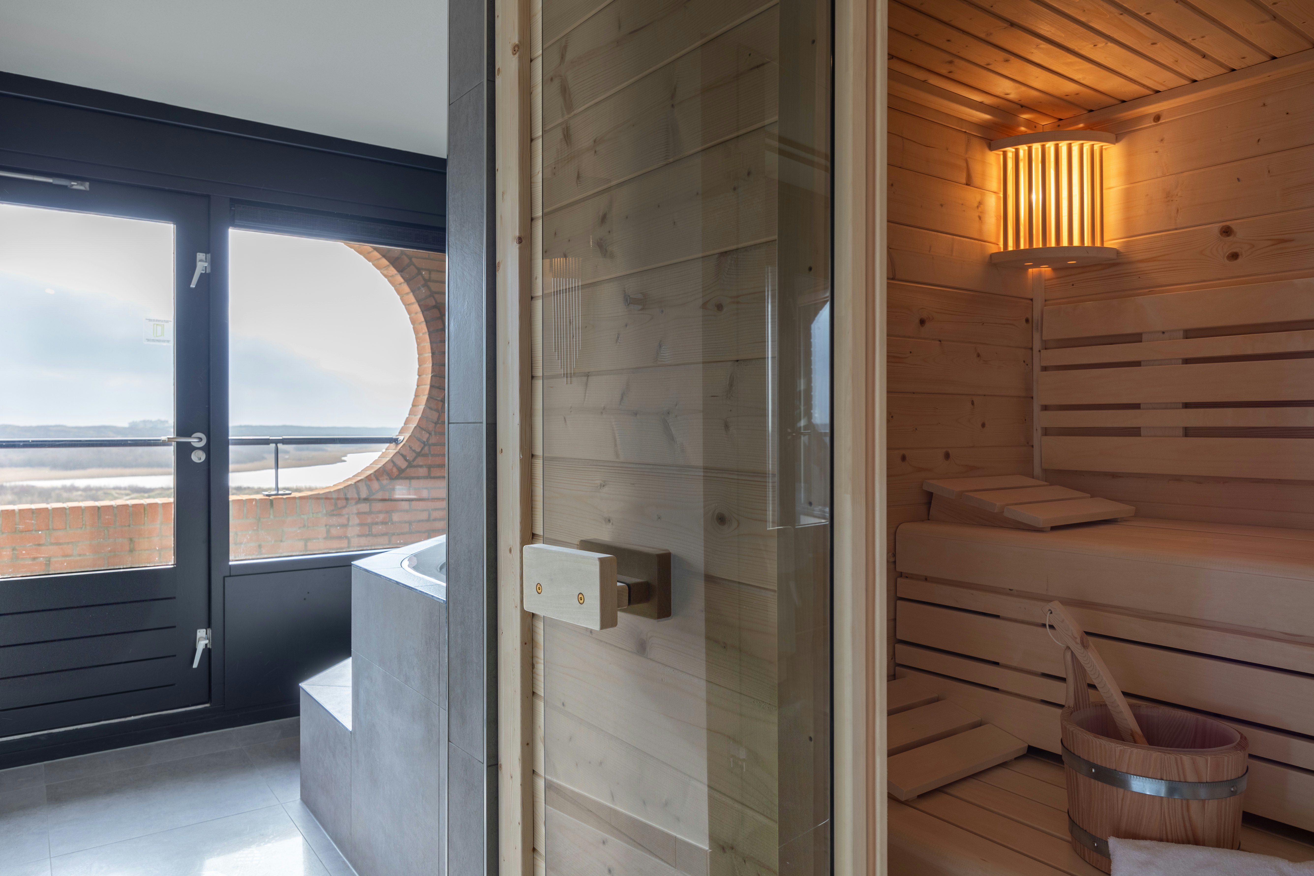 Leonardo Hotel Ijmuiden Seaport Beach 20/42