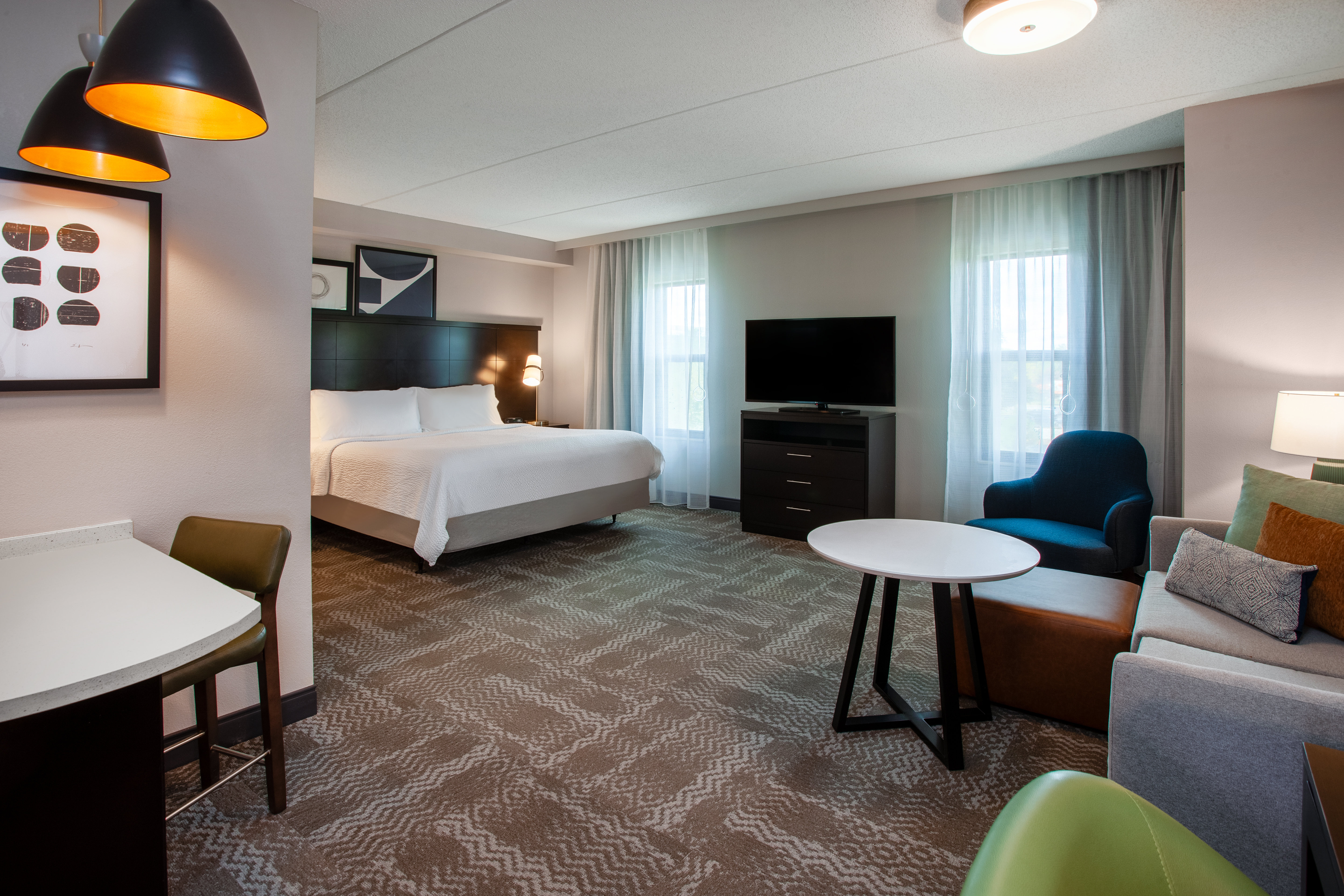Studio, Suite, King Bed, Accessible
