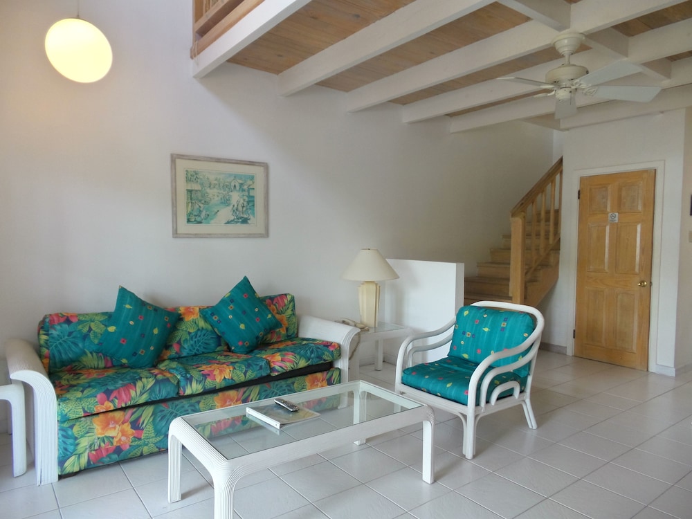 DICKENSON BAY COTTAGES 35/50