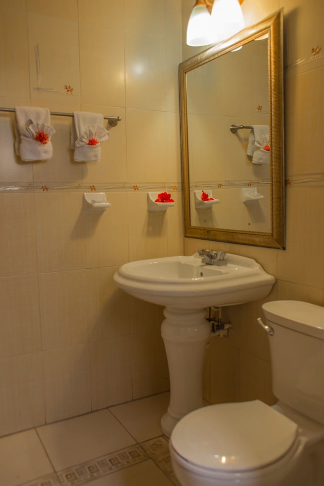 Sea Garden Beach Resort 37/41