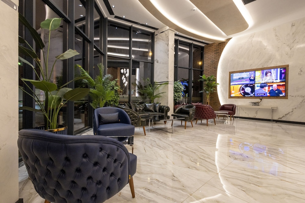 Westdoor Hotel 33/50